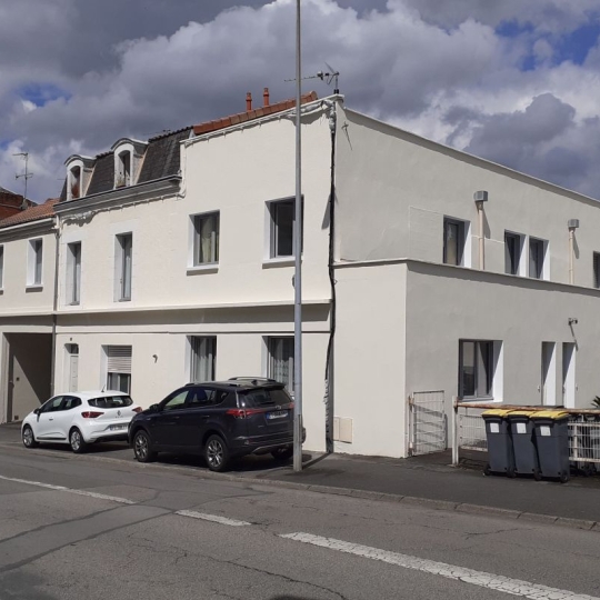 Mathieu CHAMARD - Agence BIEN CHEZ SOI : Immeuble | PARTHENAY (79200) | 756.00m2 | 770 000 € 