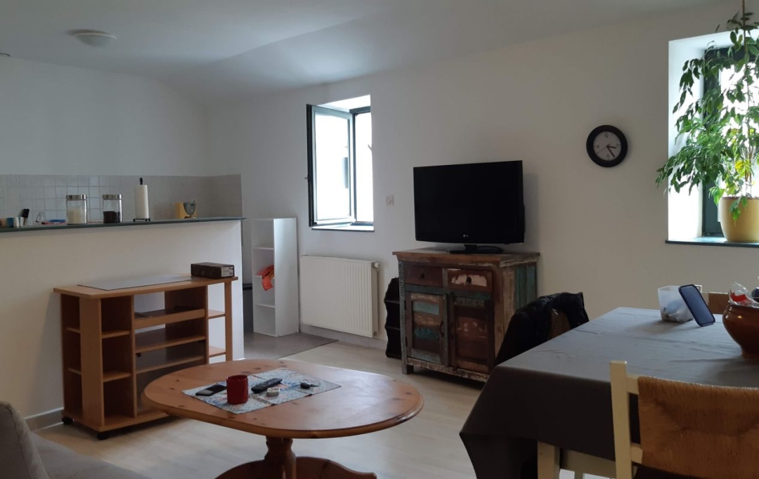 Mathieu CHAMARD - Agence BIEN CHEZ SOI : Appartement | PARTHENAY (79200) | 44 m2 | 420 € 