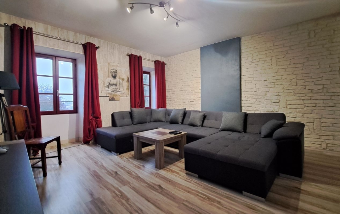 Mathieu CHAMARD - Agence BIEN CHEZ SOI : Appartement | PARTHENAY (79200) | 137 m2 | 100 000 € 