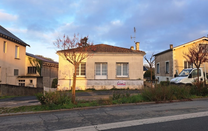  Mathieu CHAMARD - Agence BIEN CHEZ SOI Maison / Villa | MAZIERES-EN-GATINE (79310) | 71 m2 | 120 000 € 